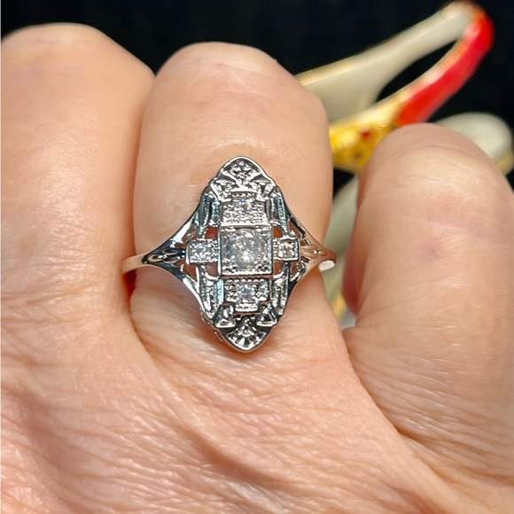 Romantic art deco style silver ring, sterling and clear rhinestones - Picture 4 of 11